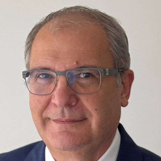 Prof Diamant Thaçi